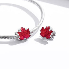 925 sterling silver charm featuring an oak leaf and acorn design - Red - Charms
