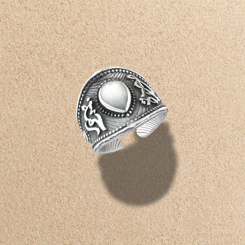 925 Sterling Silver Women’s Ring Inspired by Ottoman Style with a Mother-of-Pearl Stone - White - Rings