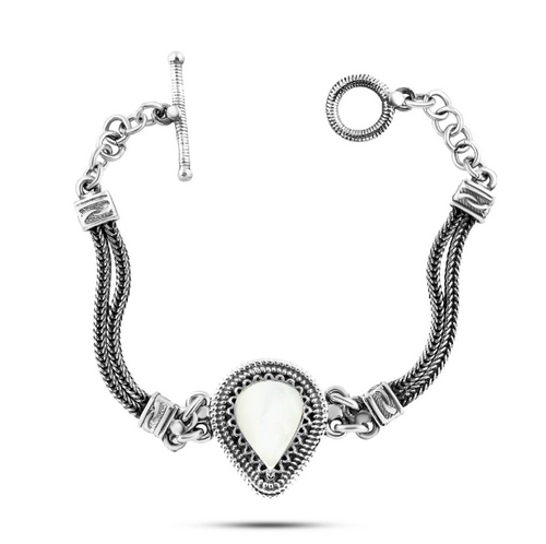 The tear-shaped bracelet, 925 Egyptian silver, crowned with a white mother-of-pearl stone