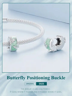 A round butterfly shaped charm - 925 sterling silver - Green