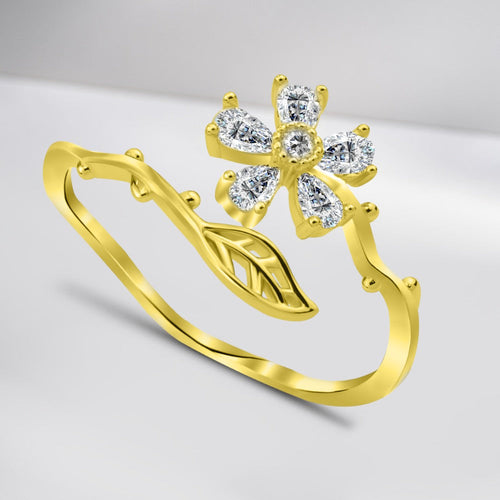 925 sterling silver ring with a unique fish tail design, perfect for ocean lovers and those who appreciate nature.