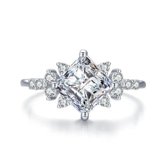 Shiny Zircon 925 Silver Ring - fathyibrahim