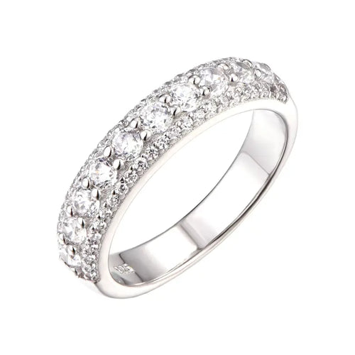 Shiny Zircon Ring With A Stunning Design 925 Silver