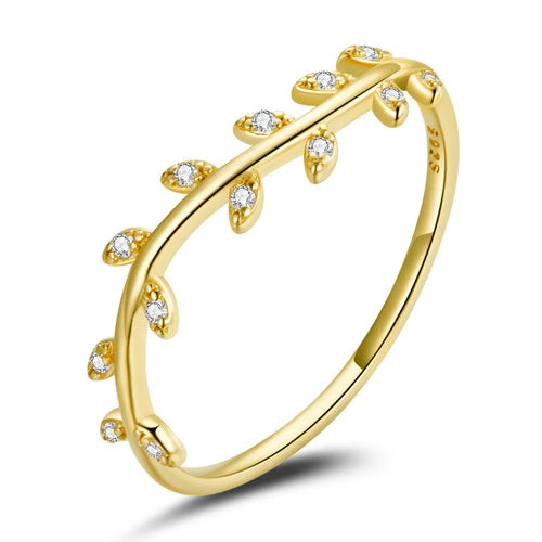 A 925 silver ring with a kingfisher bird design, representing vibrancy and elegance in nature.