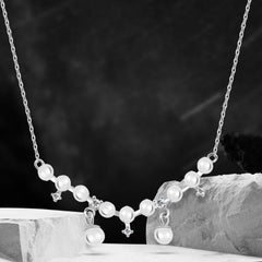 Necklace with shiny pearls made of 925 sterling silver, adorned with zircon stones. - fathyibrahim