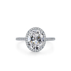 925 sterling silver ring featuring a classic oval shape, offering a timeless and versatile design.