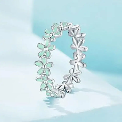 Ring with an Elegant Flower Design - 925 sterling silver - Rings