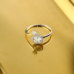 A 925 silver ring featuring a round zircon, adding timeless elegance and shine to your style.
