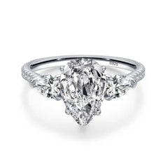 Unique Zircon 925 Sterling Silver Ring